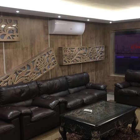 Ruoof Furnished Units Apartment 达曼 外观 照片