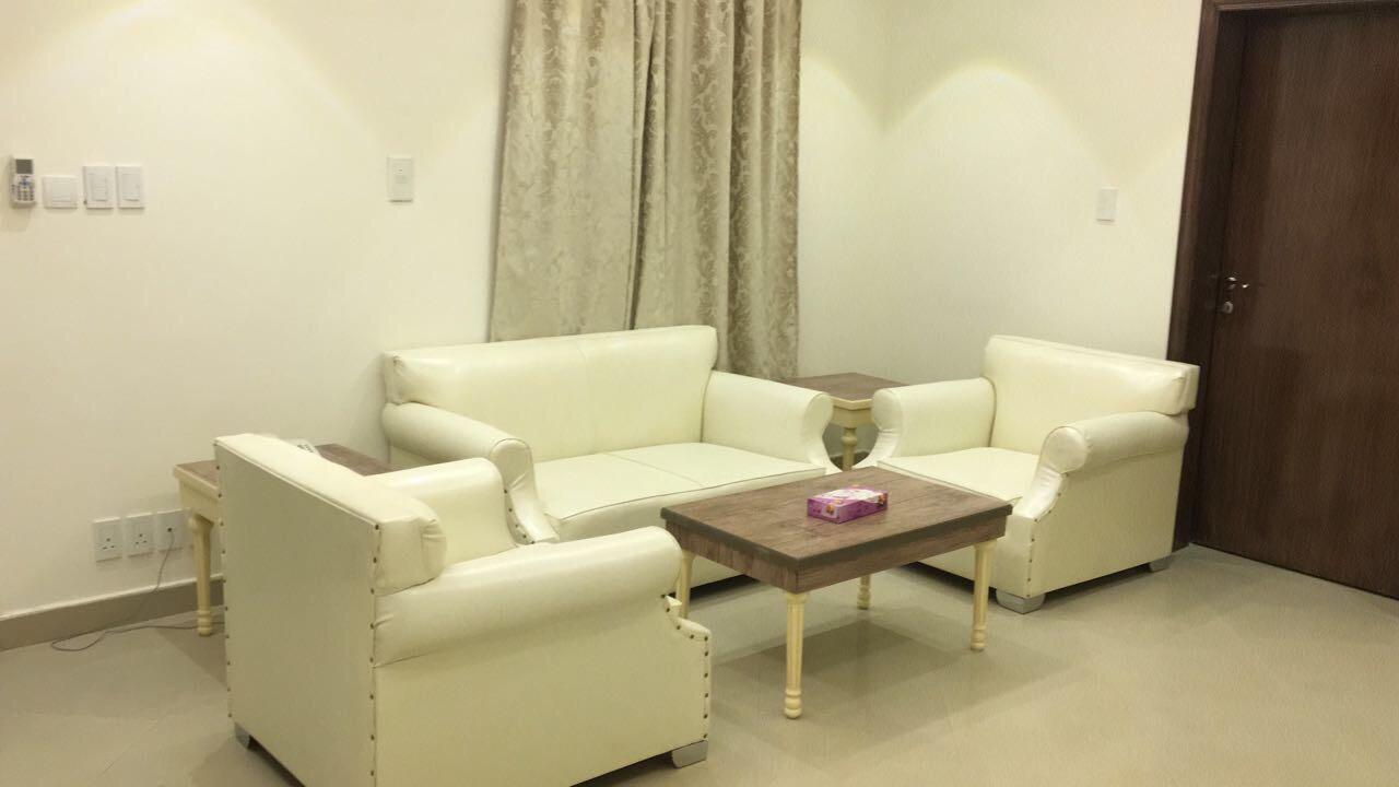 Ruoof Furnished Units Apartment 达曼 外观 照片